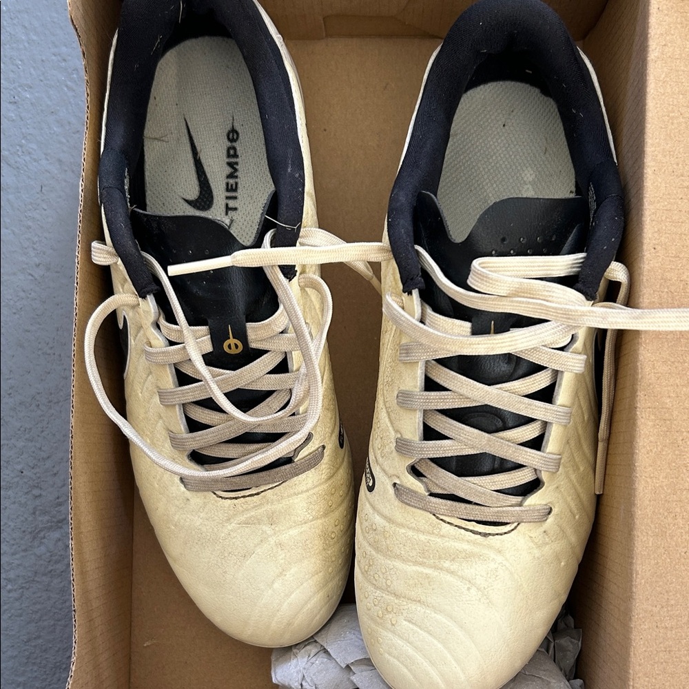 Nike Kids Soccer Cleats in Black and Gold